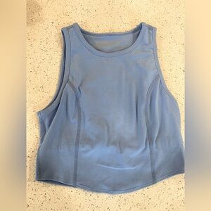 Beyond Yoga (small) cropped blue top with shelf bra